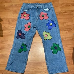 High rise mom jeans with flower design